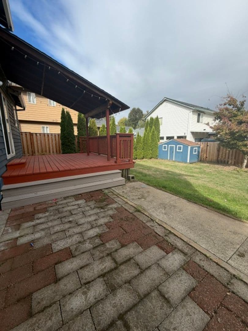 SHERWOOD House: 16665 SW MEINECKE RD.