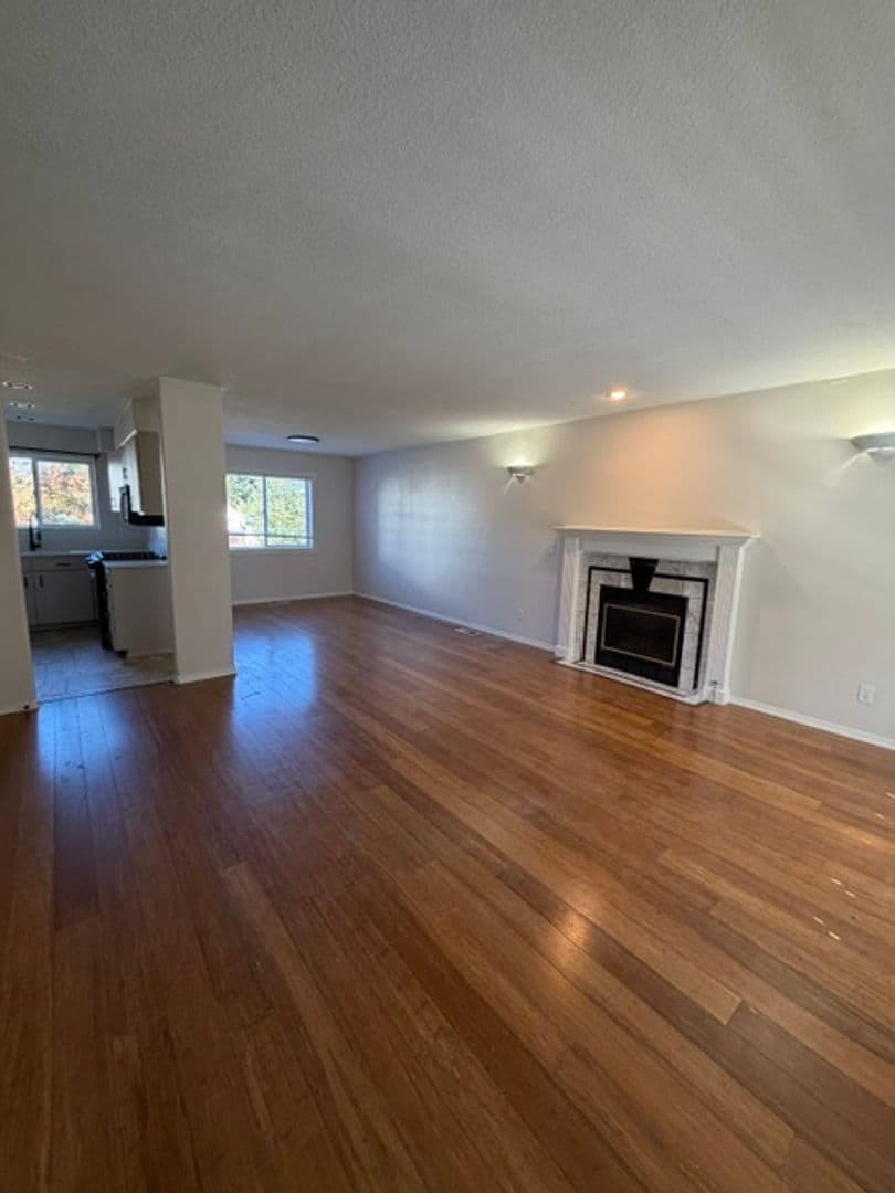 SHERWOOD House: 16665 SW MEINECKE RD.