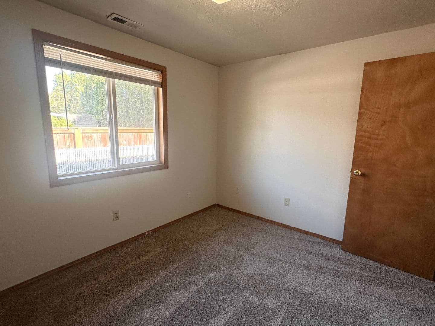 McMinnville House: 2538 NE Norton Ct