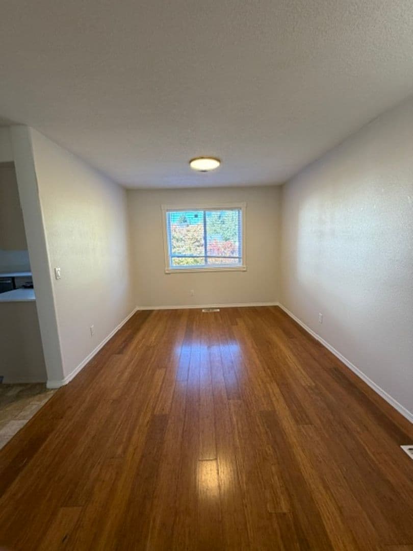 SHERWOOD House: 16665 SW MEINECKE RD.