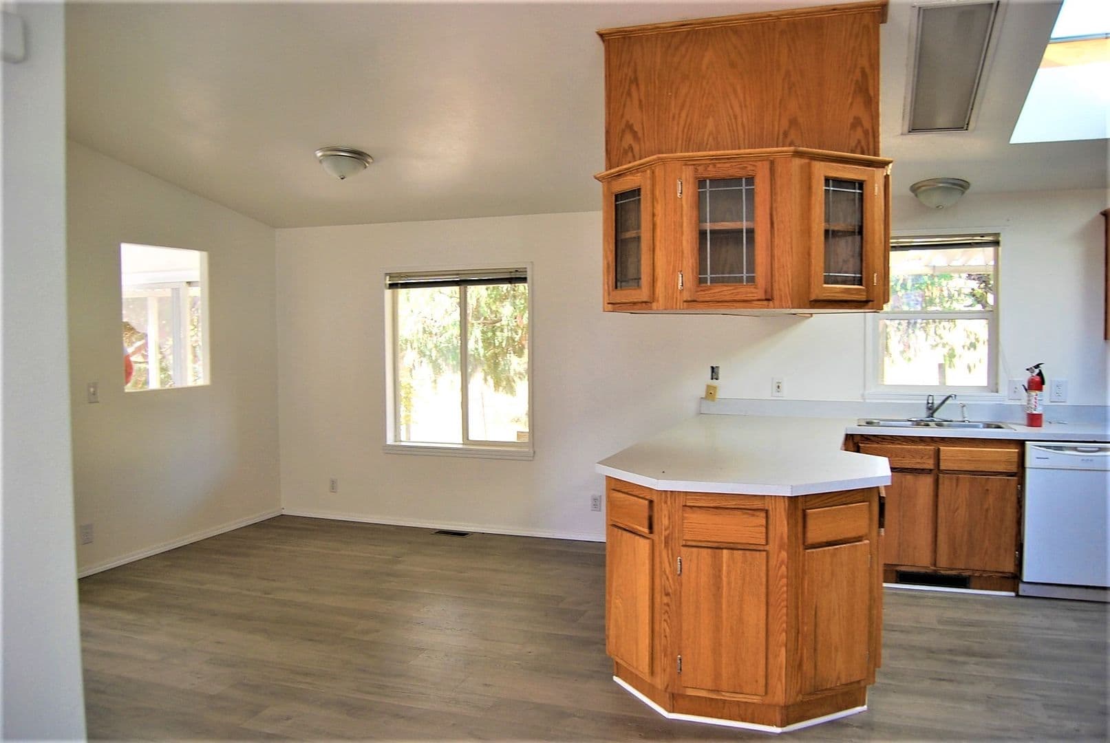 Carlton House: 7511 NE Oak Spring Farm Rd