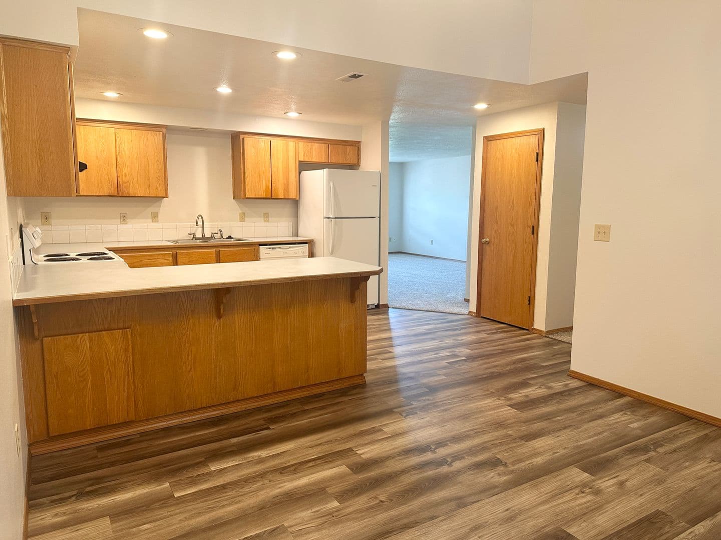McMinnville House: 2538 NE Norton Ct