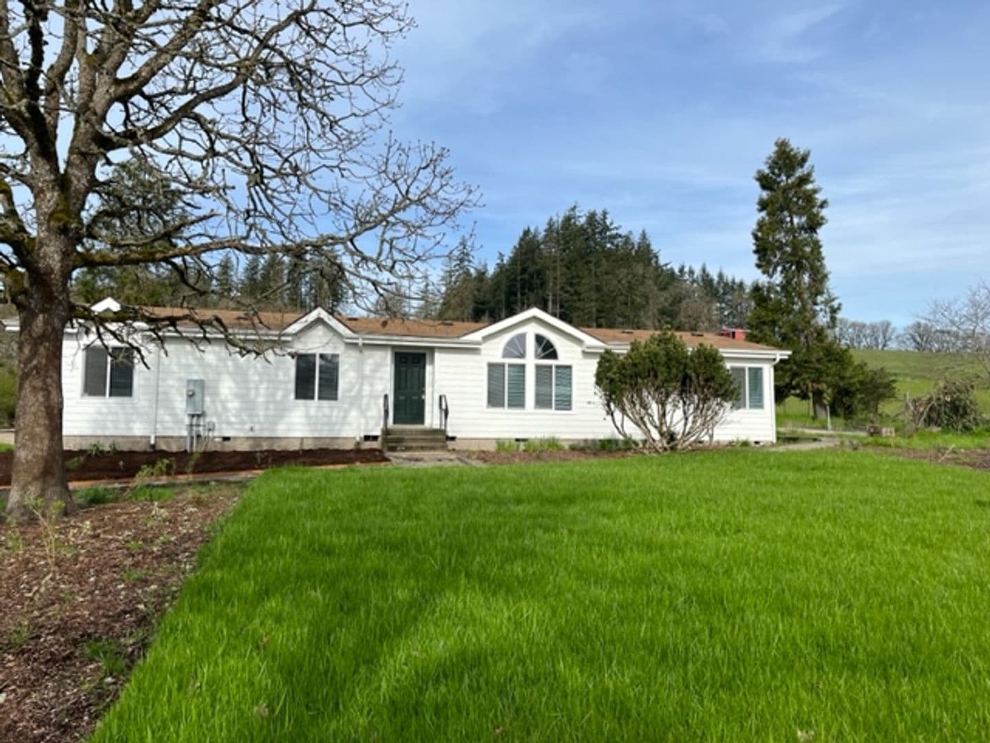 Carlton House: 7511 NE Oak Spring Farm Rd