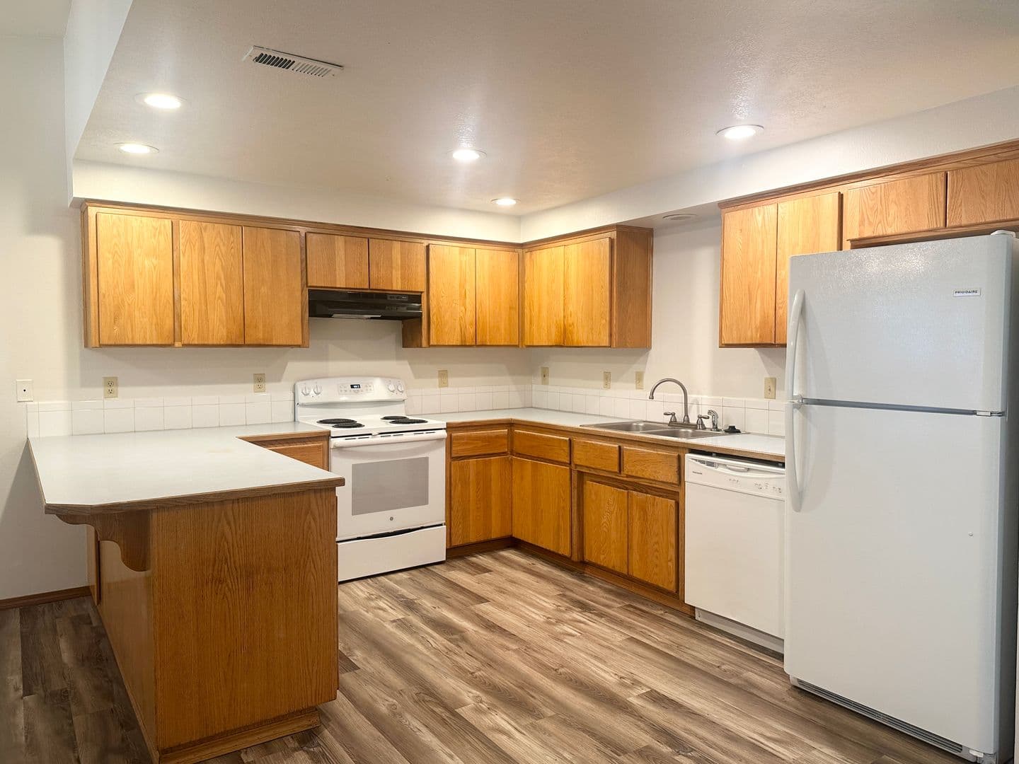 McMinnville House: 2538 NE Norton Ct