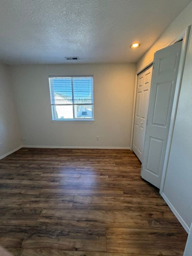 SHERWOOD House: 16665 SW MEINECKE RD.