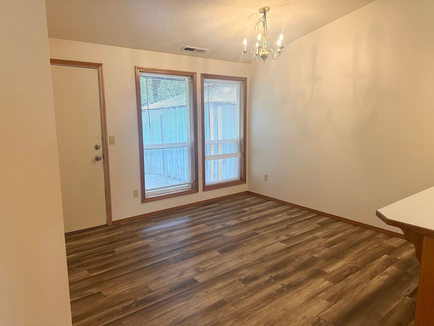 McMinnville House: 2538 NE Norton Ct