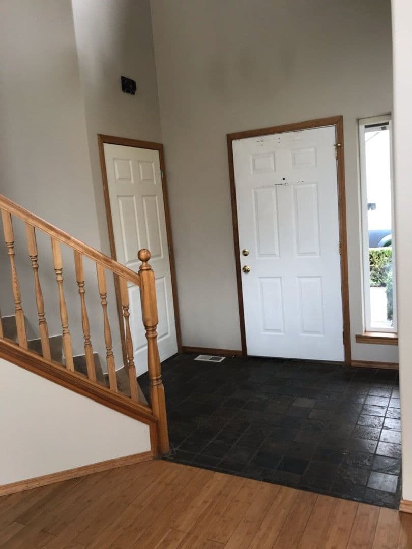 Newberg House: 623 N Grant St