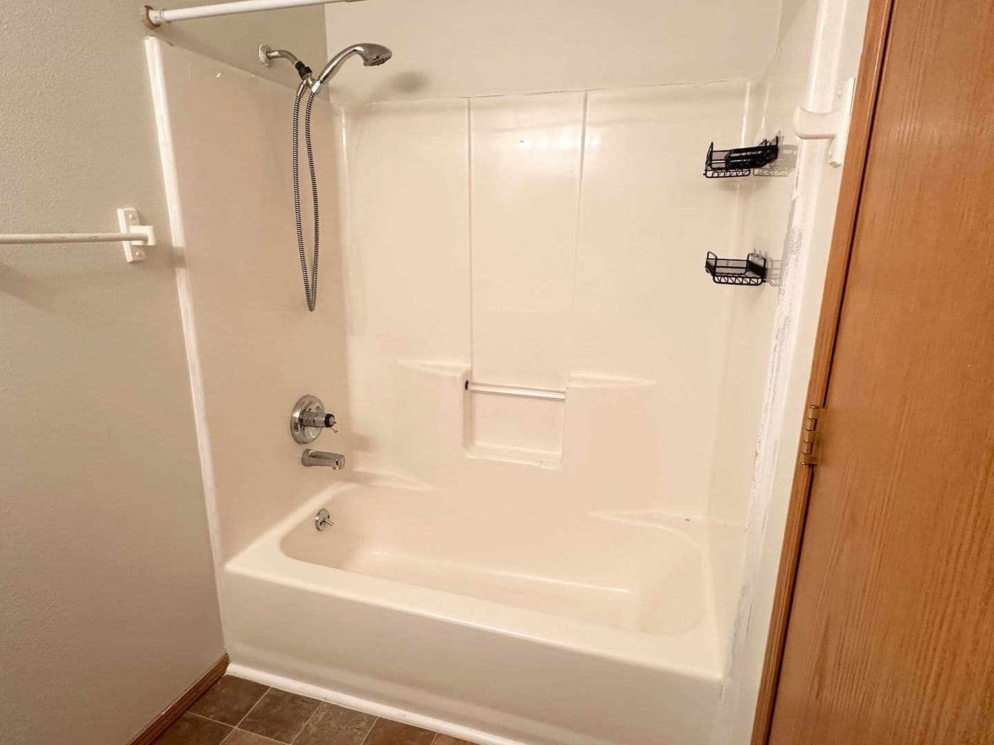 McMinnville House: 2538 NE Norton Ct