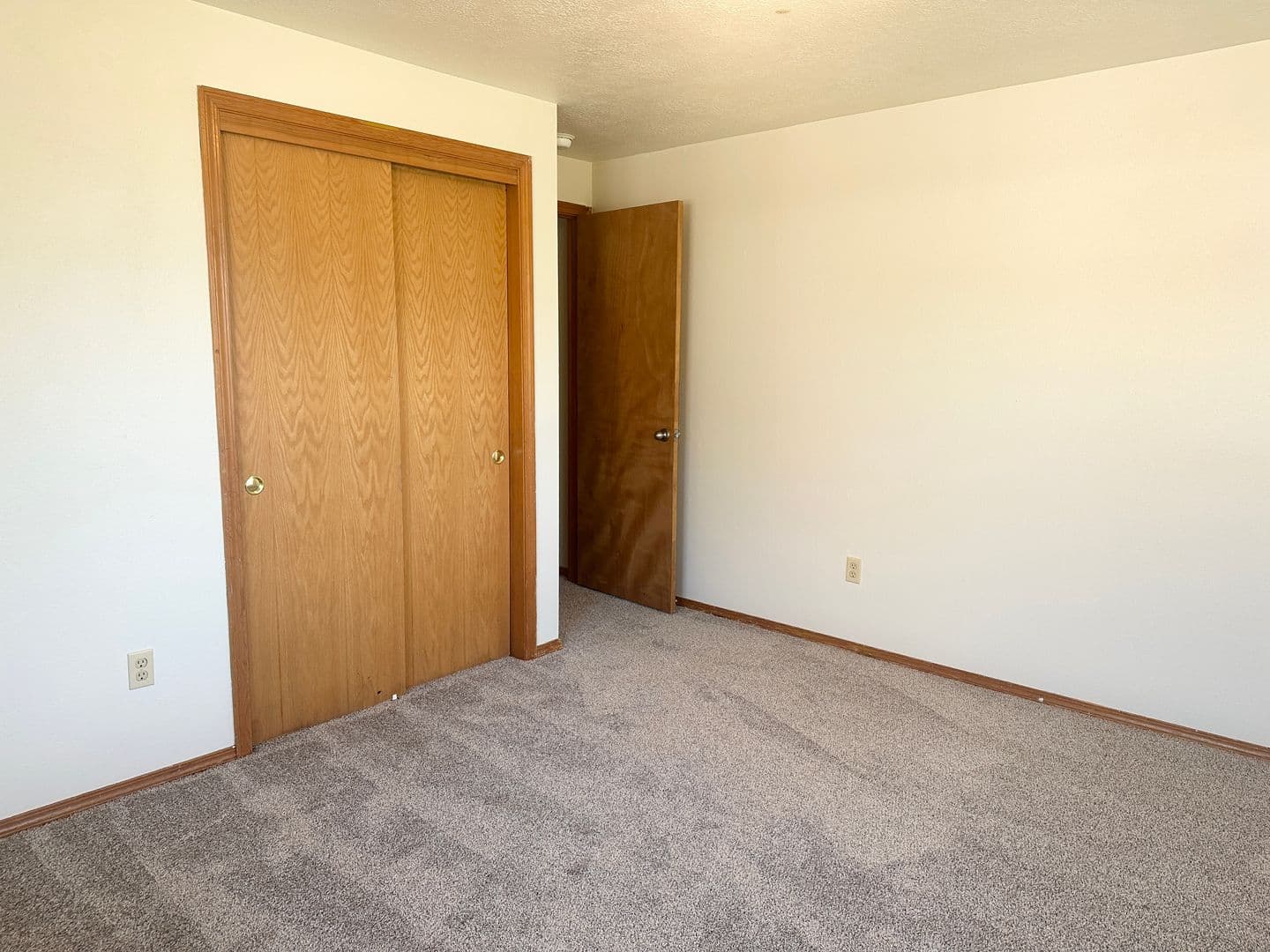 McMinnville House: 2538 NE Norton Ct