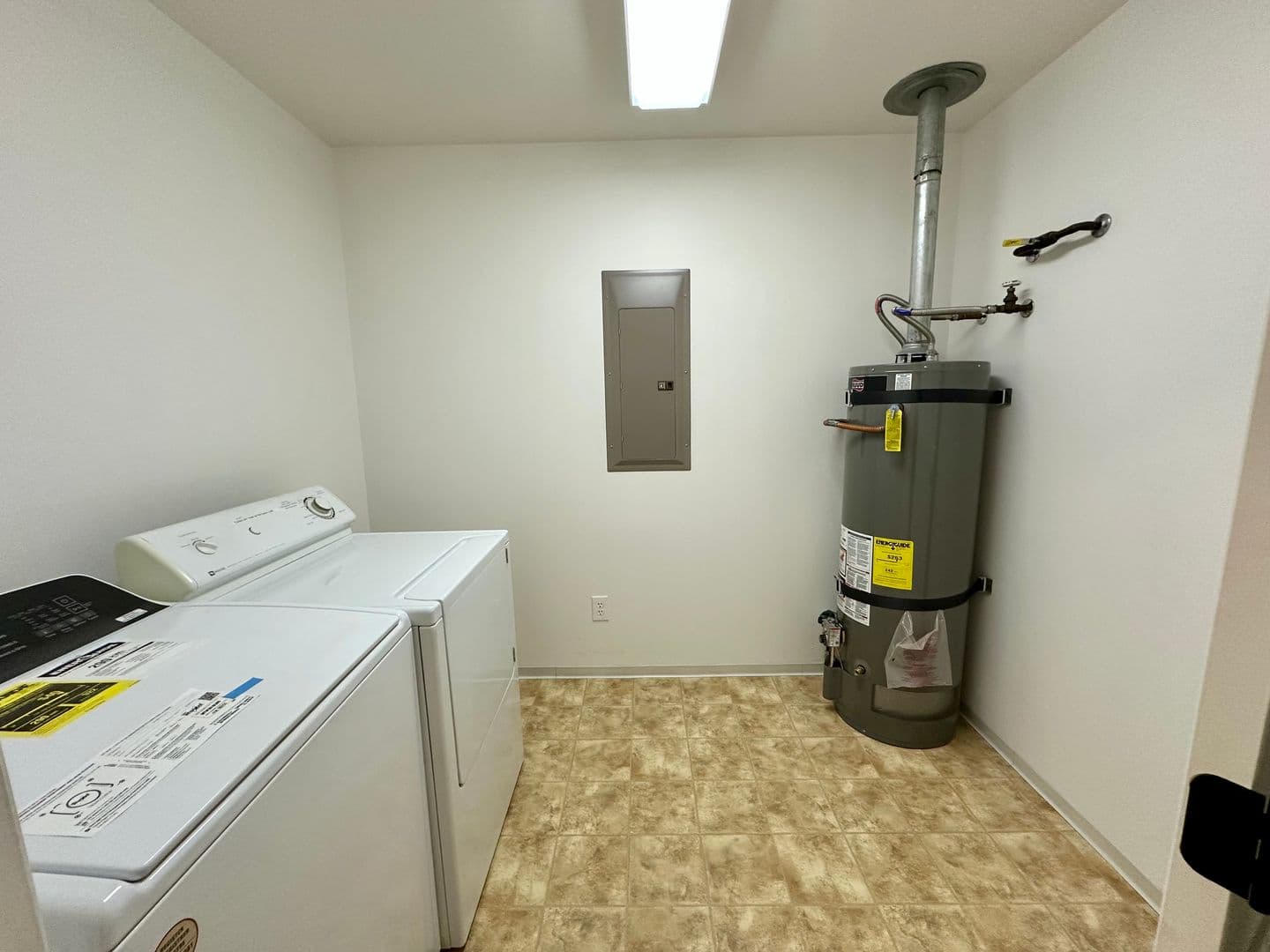 Ellensburg Apartment: 1204 North Brooklane