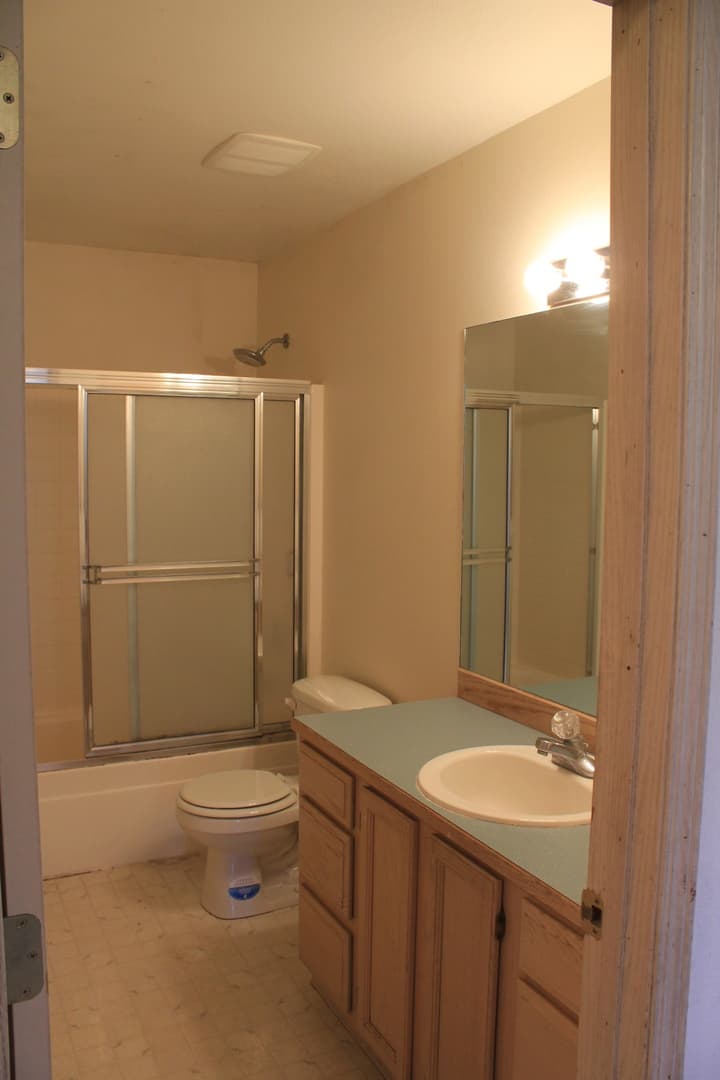 Ellensburg Apartment: 503 East River Avenue
