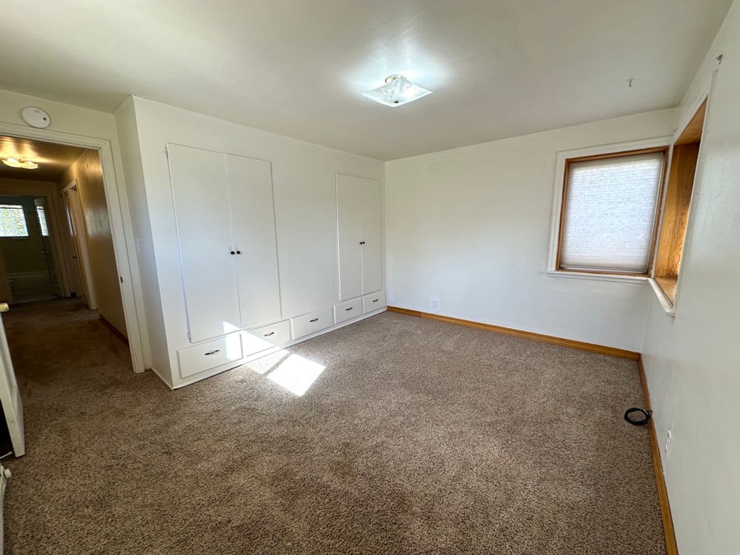 Ellensburg House: 1003 Vista Road