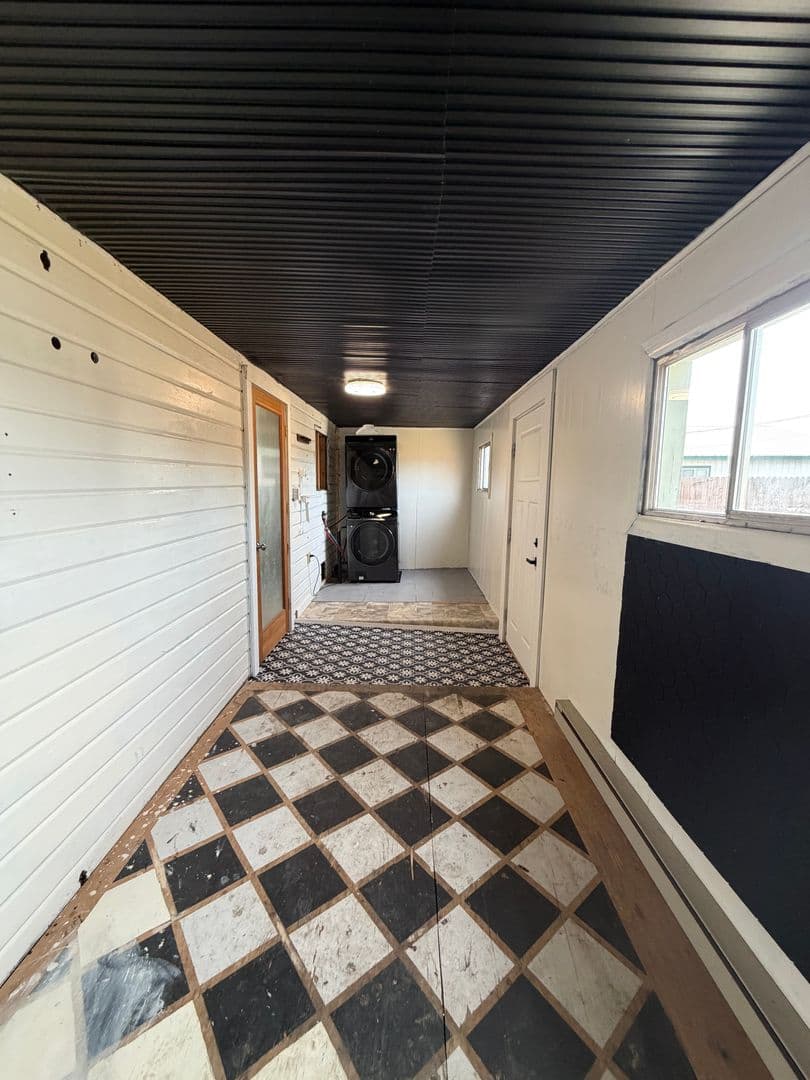 Ellensburg House: 403 N Pacific St