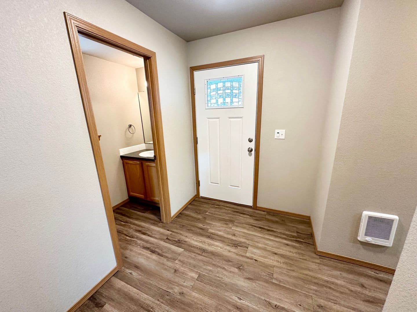 Ellensburg Apartment: 2102 N. Yellowstone Avenue
