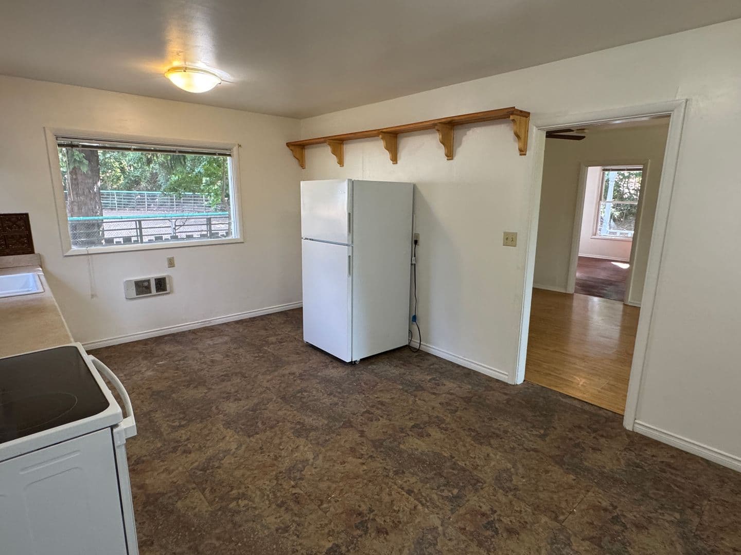 Ellesnburg House: 811 East 4th Avenue