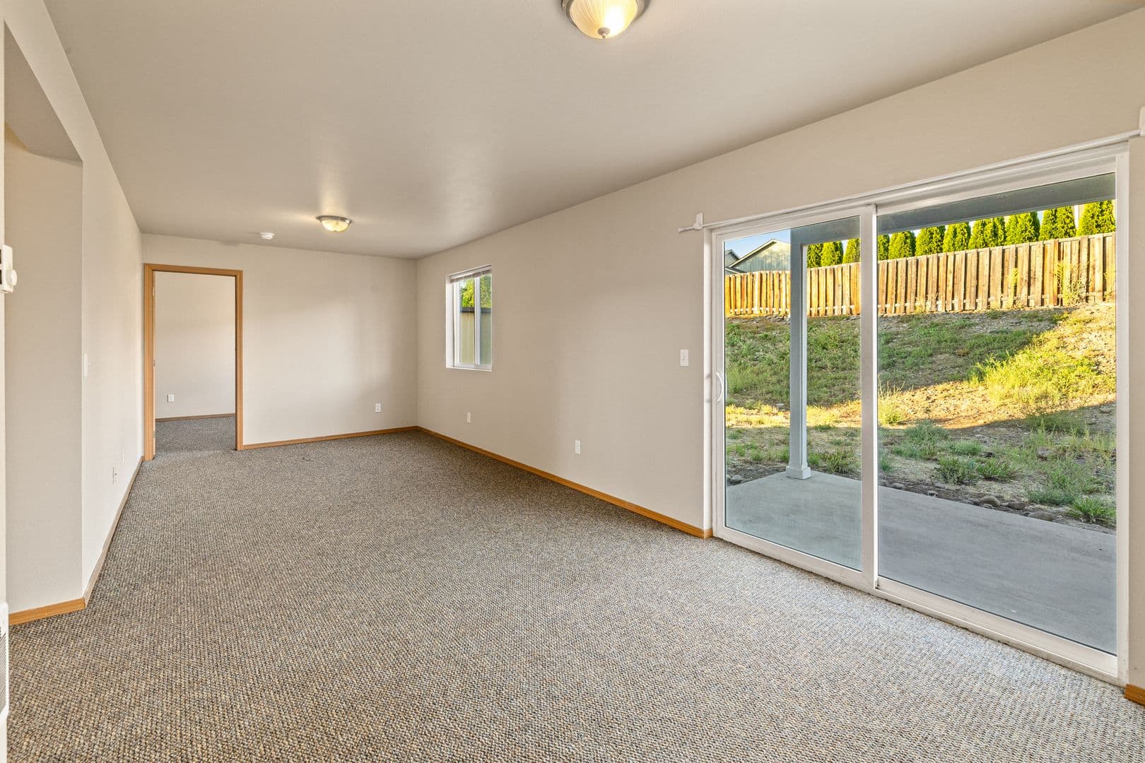 Ellensburg House: 1911 West Peakview Drive