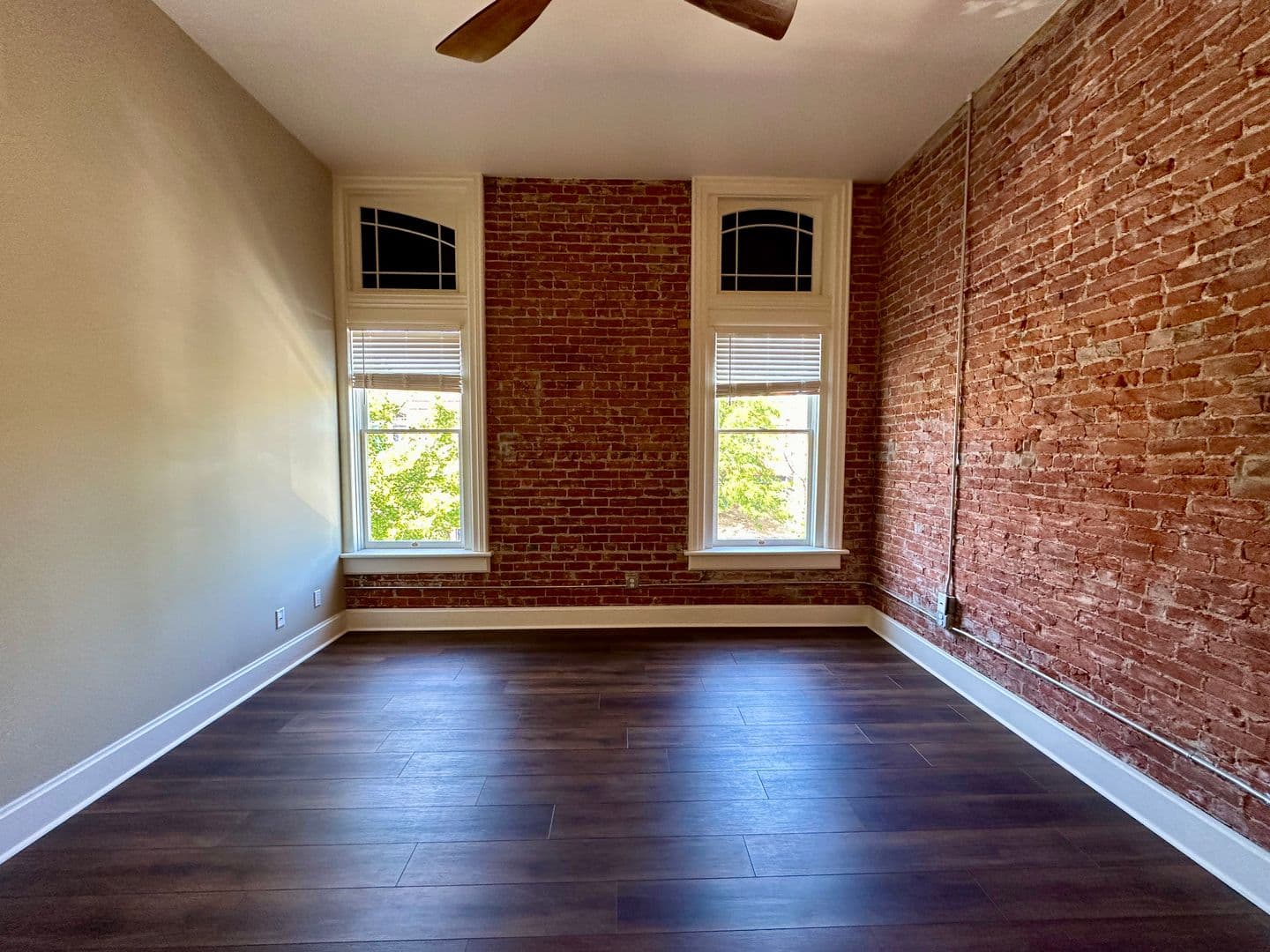 Ellensburg Apartment: 116 East 4th Avenue