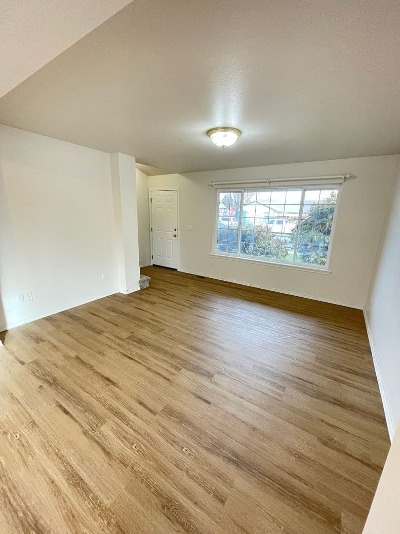 Ellensburg House: 1705 Indiana Drive