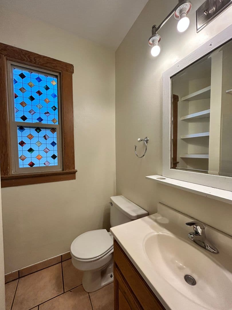 Ellensburg House: 606 West 10th Ave