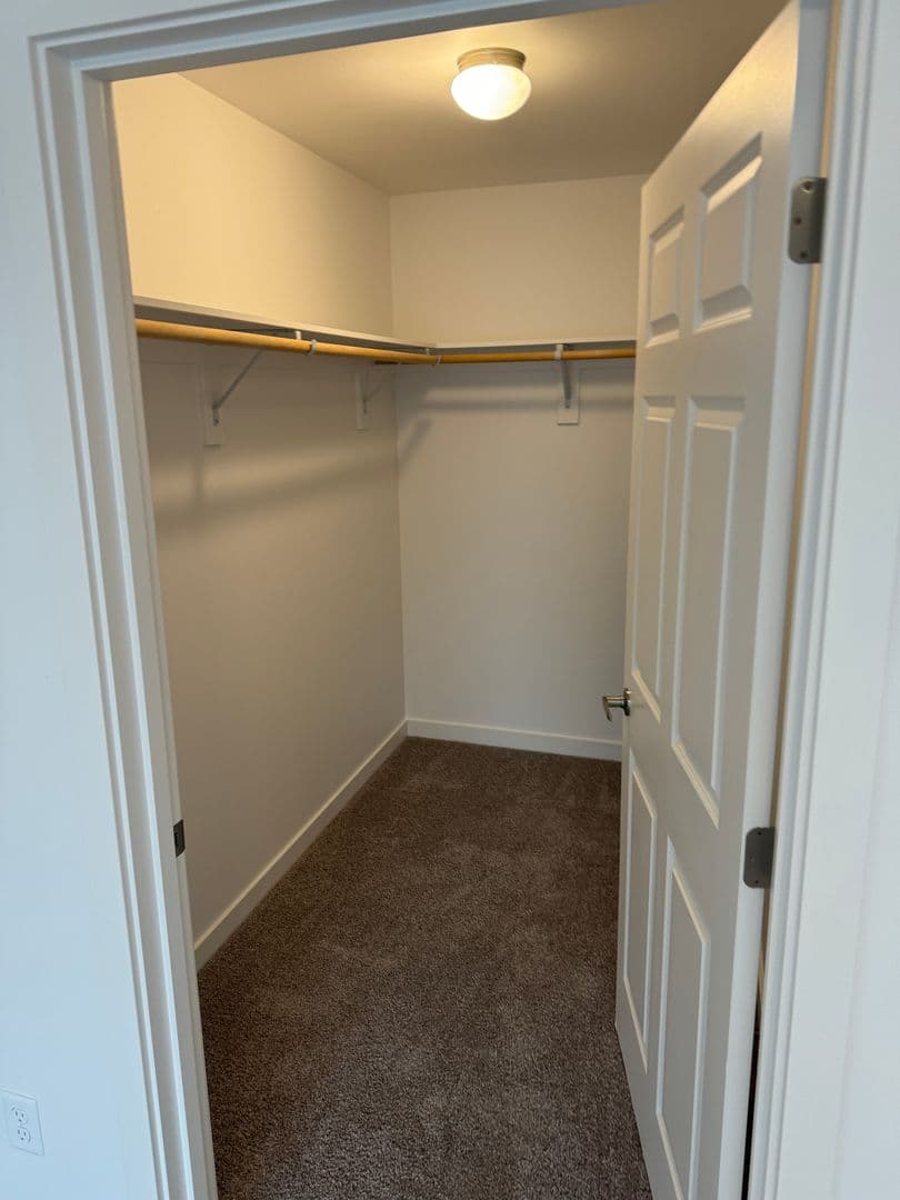 Cle Elum Apartment: 1705 Marian Drive