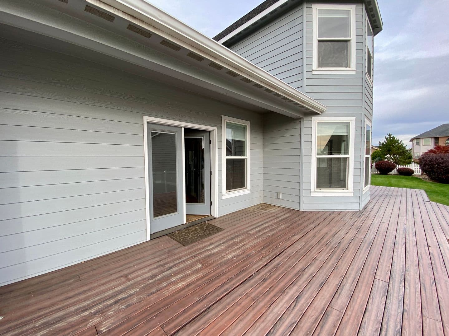 Yakima House: 7904 Easy Street