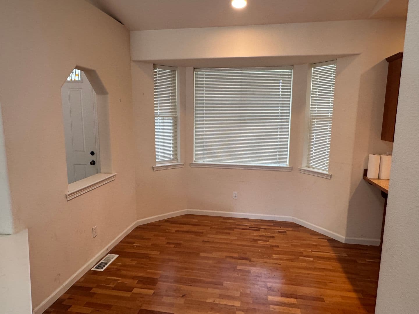 Ellensburg House: 1707 East Ashford Way