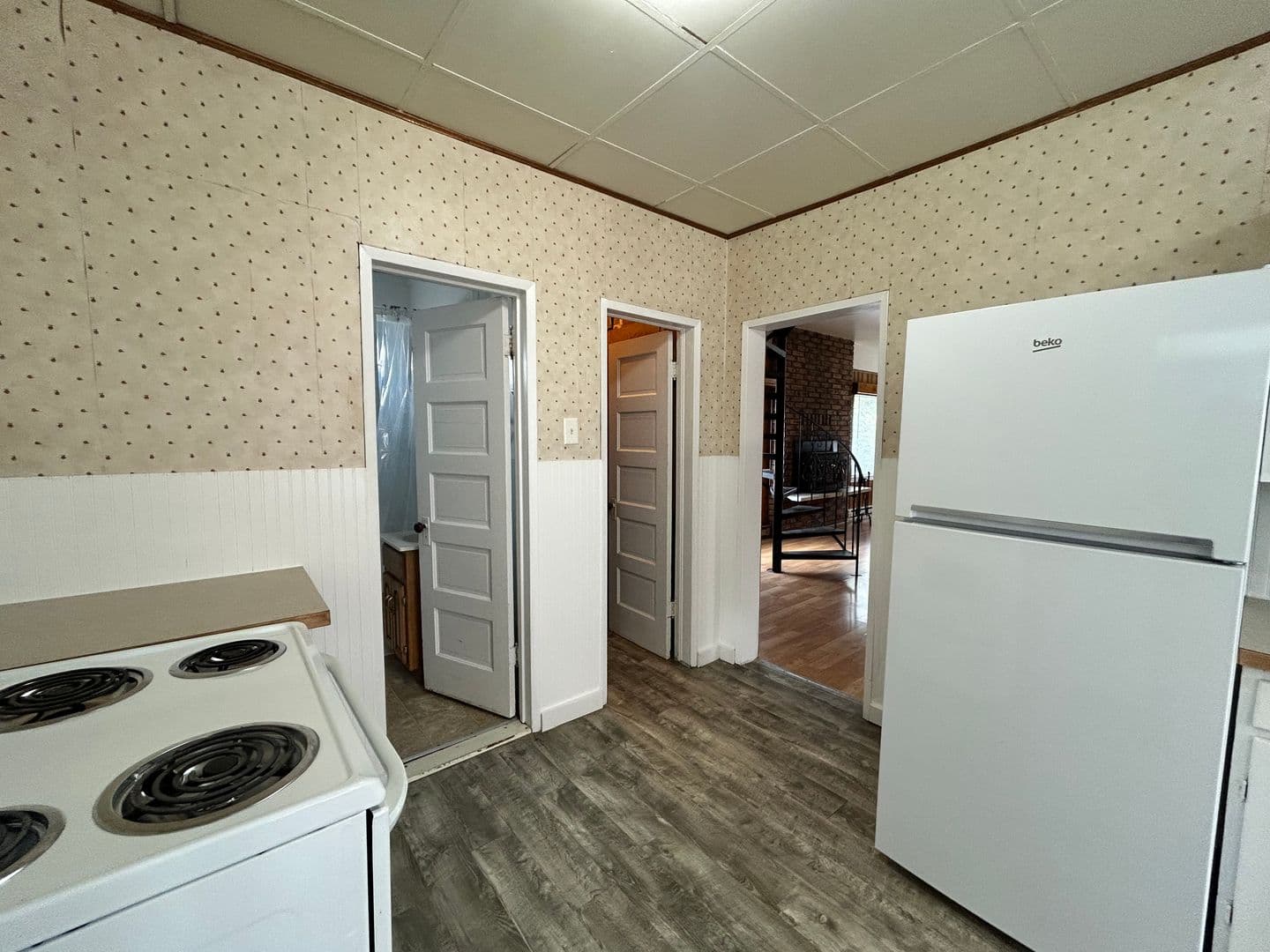 Ellensburg Apartment: 306 W 9th Avenue