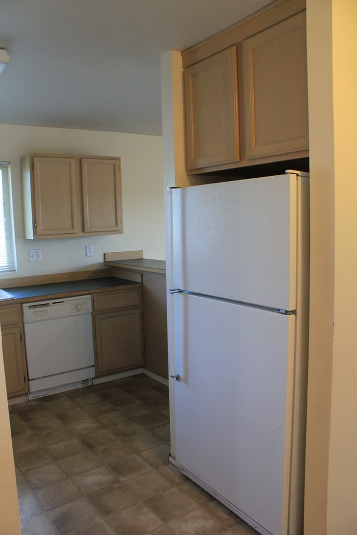 Ellensburg Apartment: 503 East River Avenue