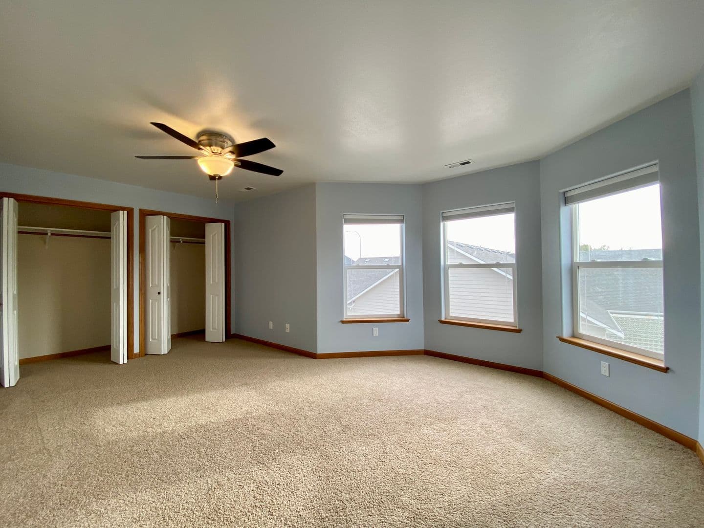 Yakima House: 7904 Easy Street