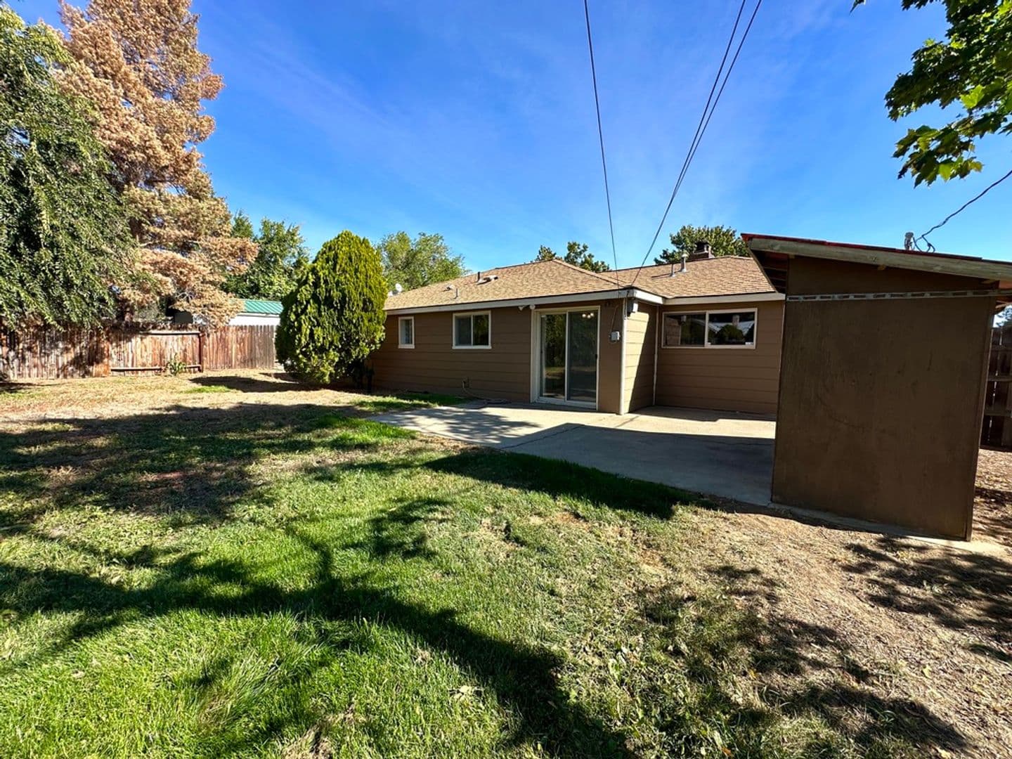Ellensburg House: 1003 Vista Road