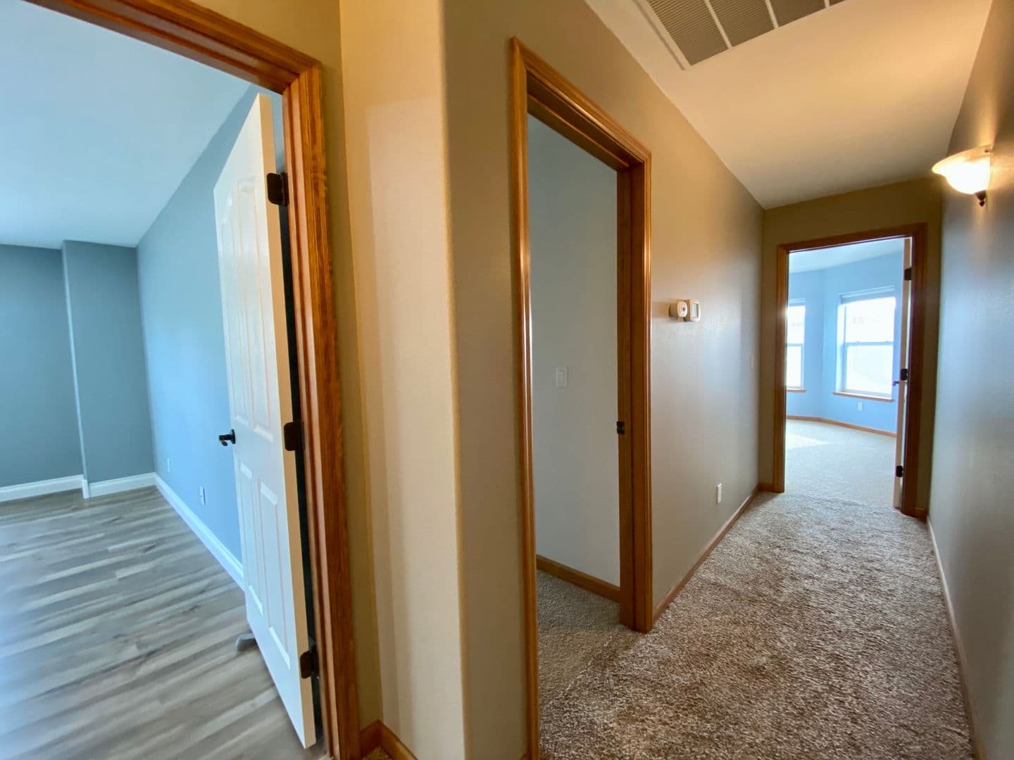 Yakima House: 7904 Easy Street