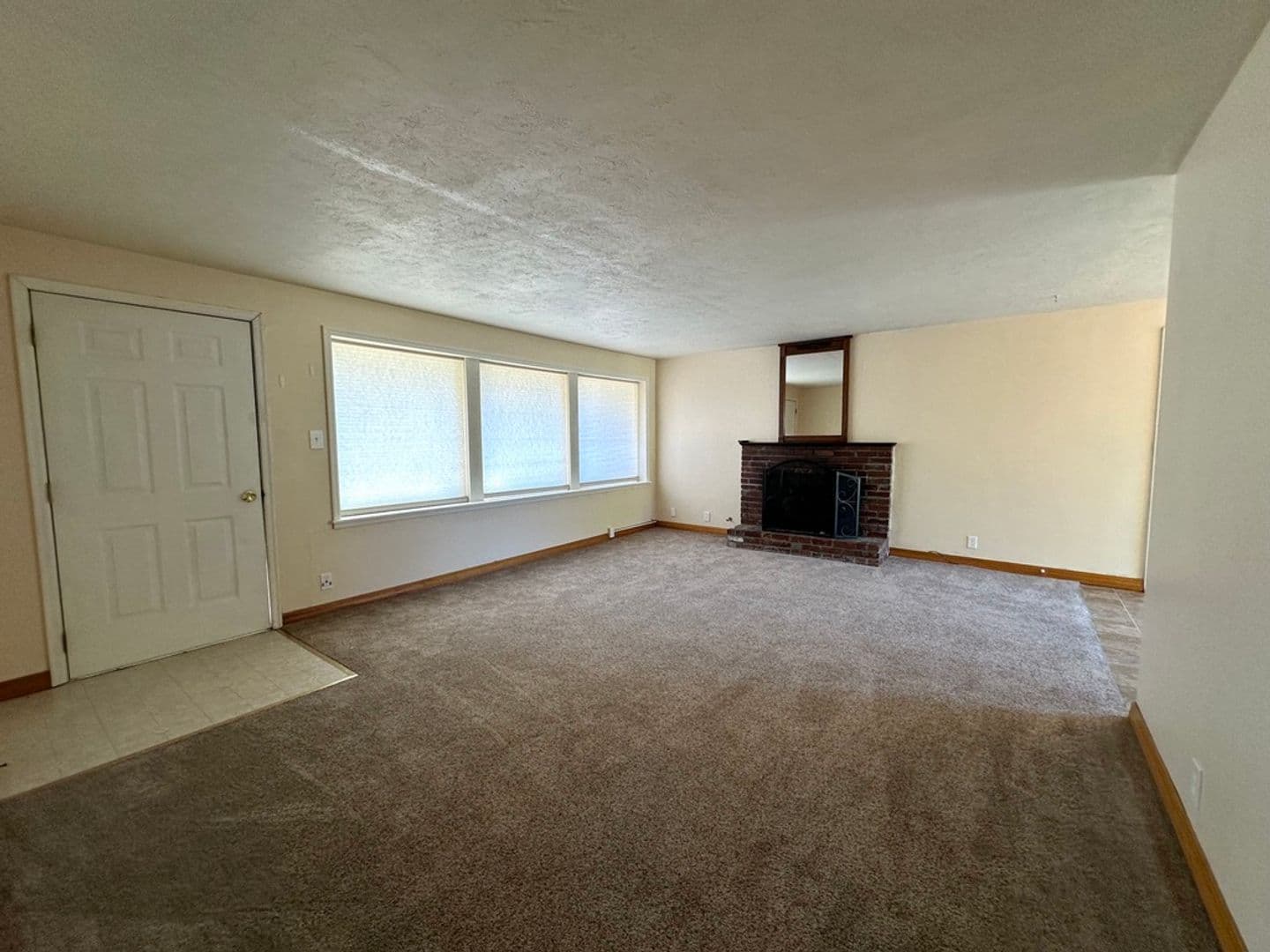 Ellensburg House: 1003 Vista Road