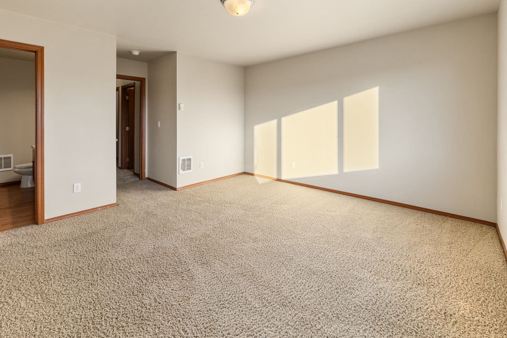 Ellensburg House: 1911 West Peakview Drive