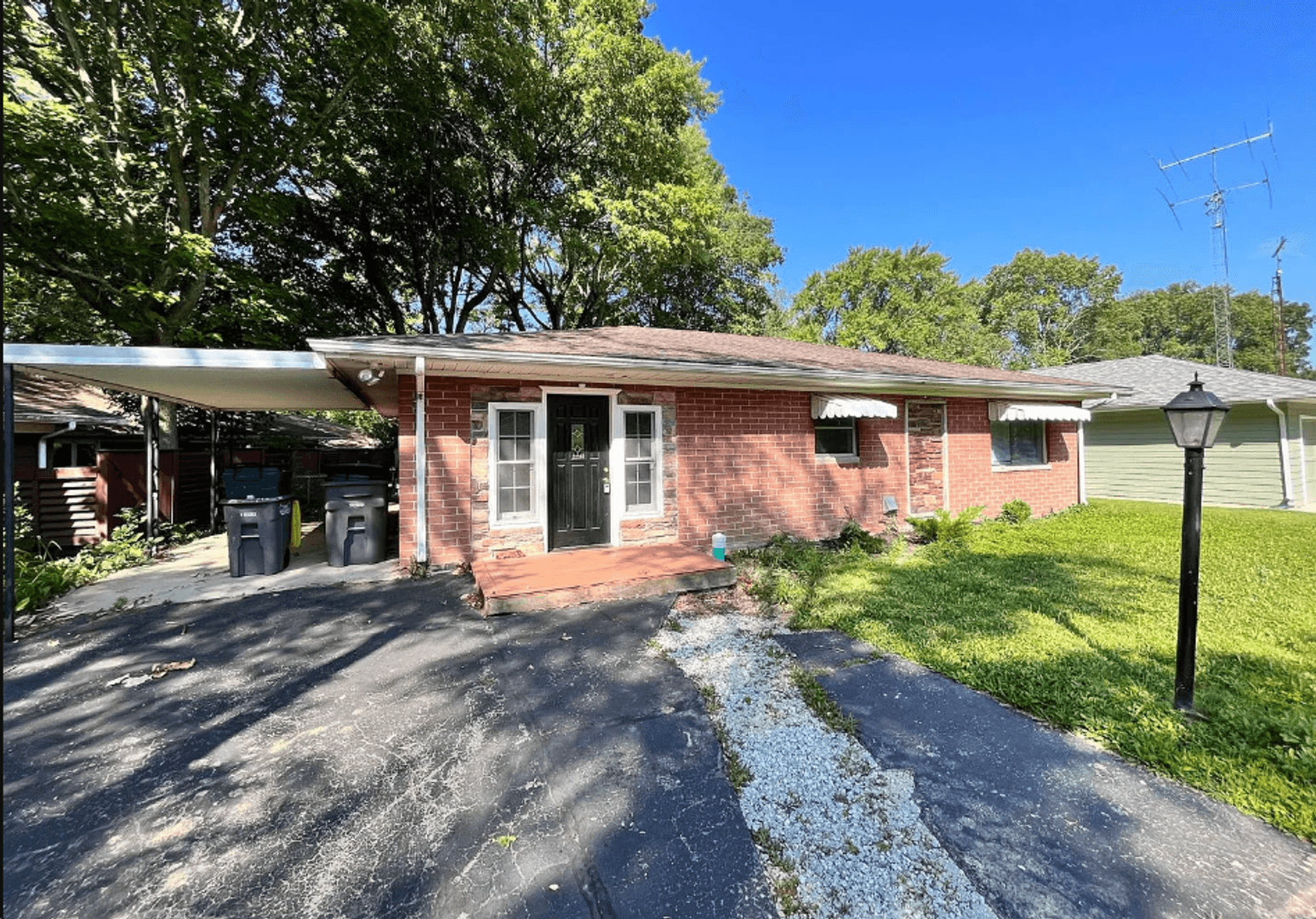 West Lafayette House: 1705 Summit Dr
