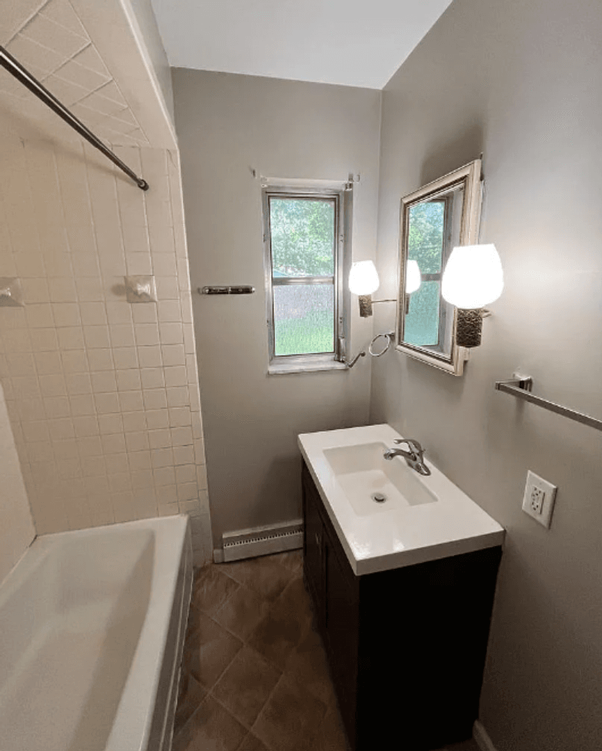 West Lafayette House: 1705 Summit Dr