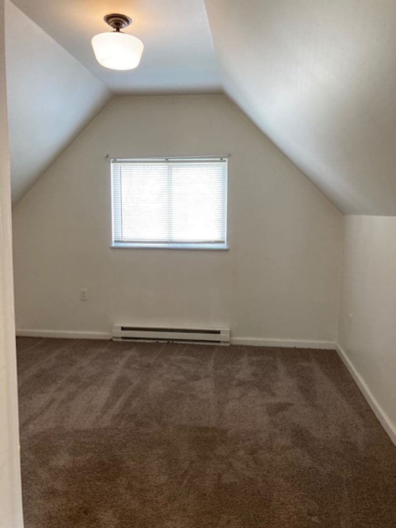 Lafayette Apartment: 306 S 27th St