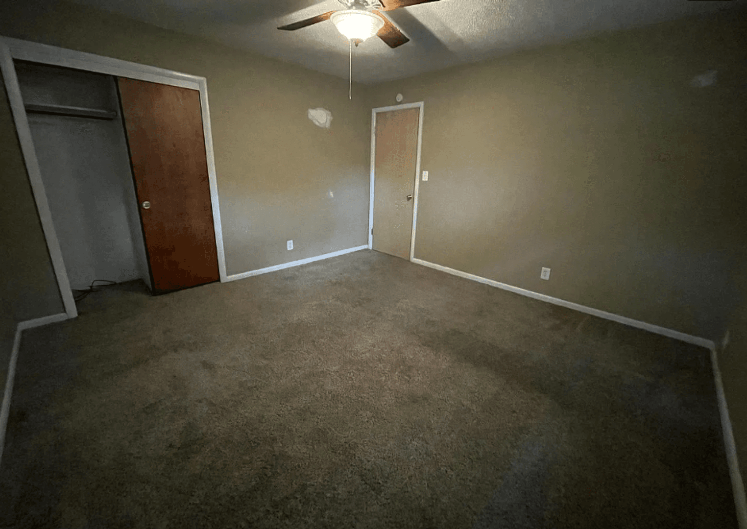 West Lafayette House: 804  Lindberg Rd