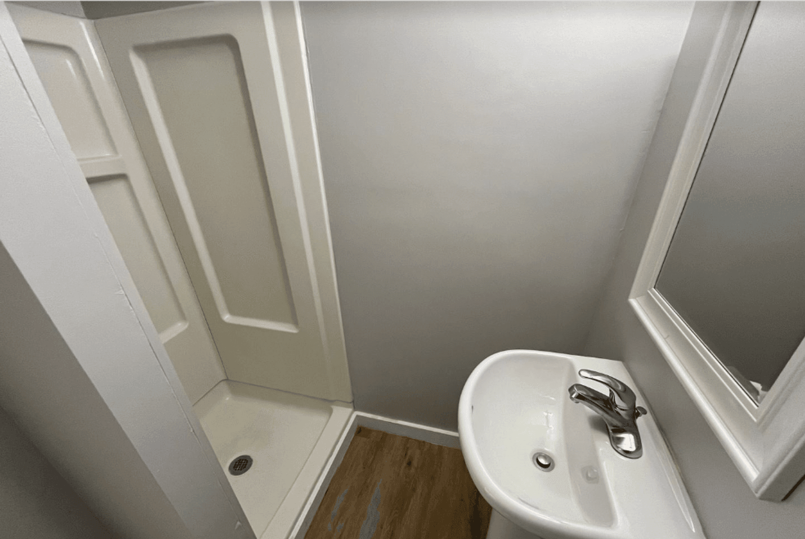 Lafayette Apartment: 307-309 S 18TH