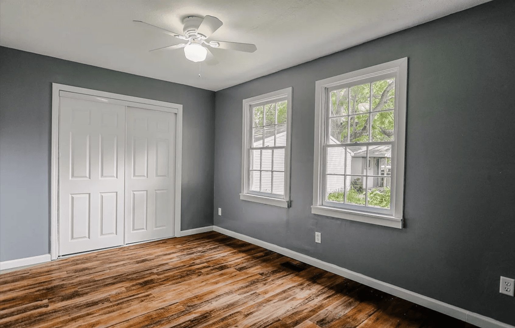 Lafayette House: 2104 Hall St