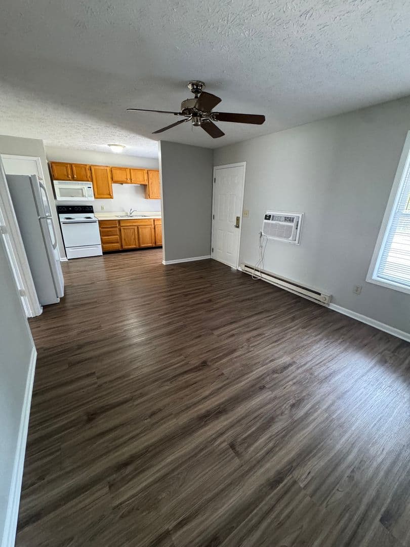 Lafayette Apartment: 318 S. 5th Street