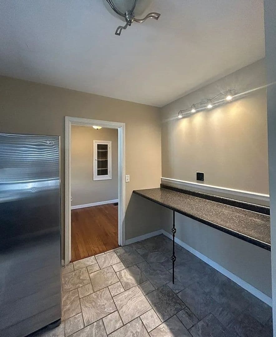 West Lafayette House: 2324 Northwestern Ave
