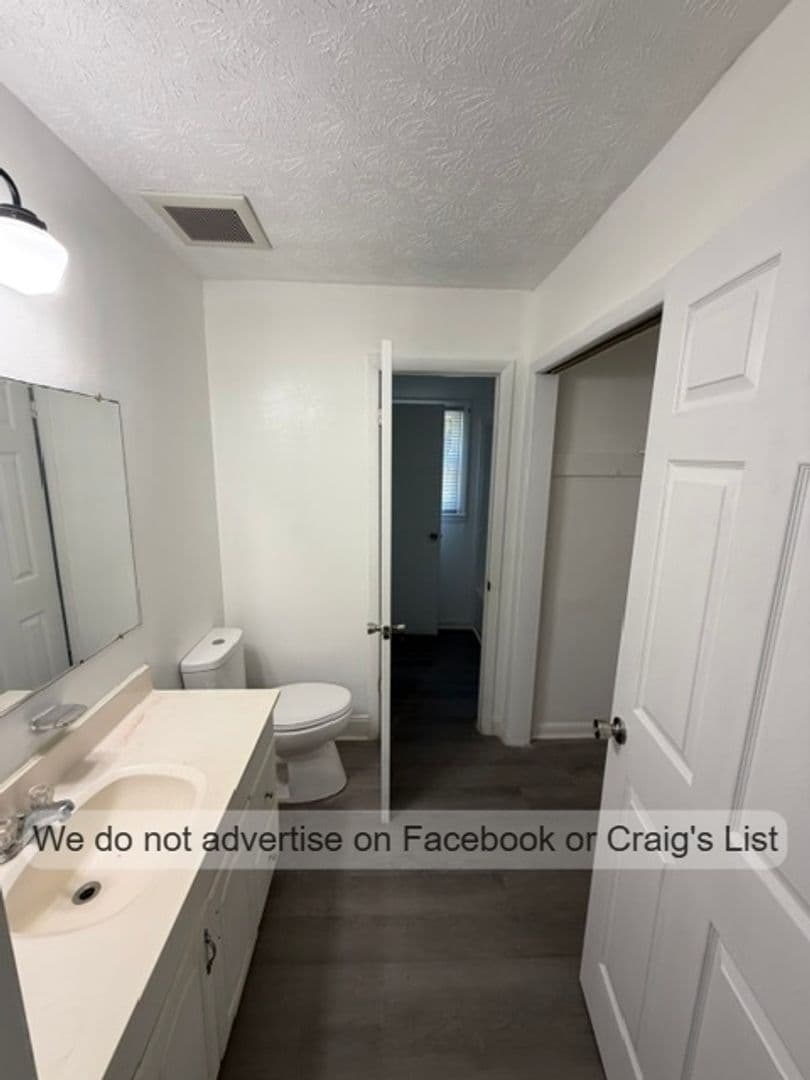 Fayetteville House: 2049 Corrinna Street