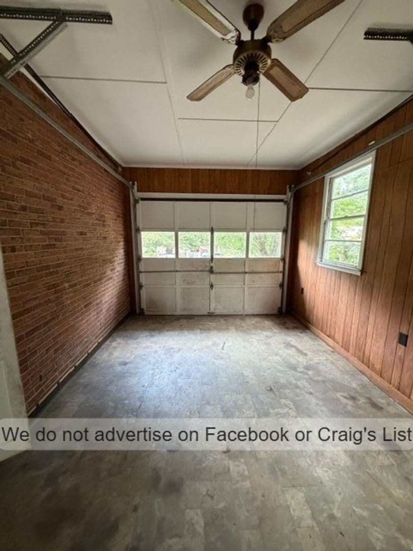 Fayetteville House: 3625 Drayton Road