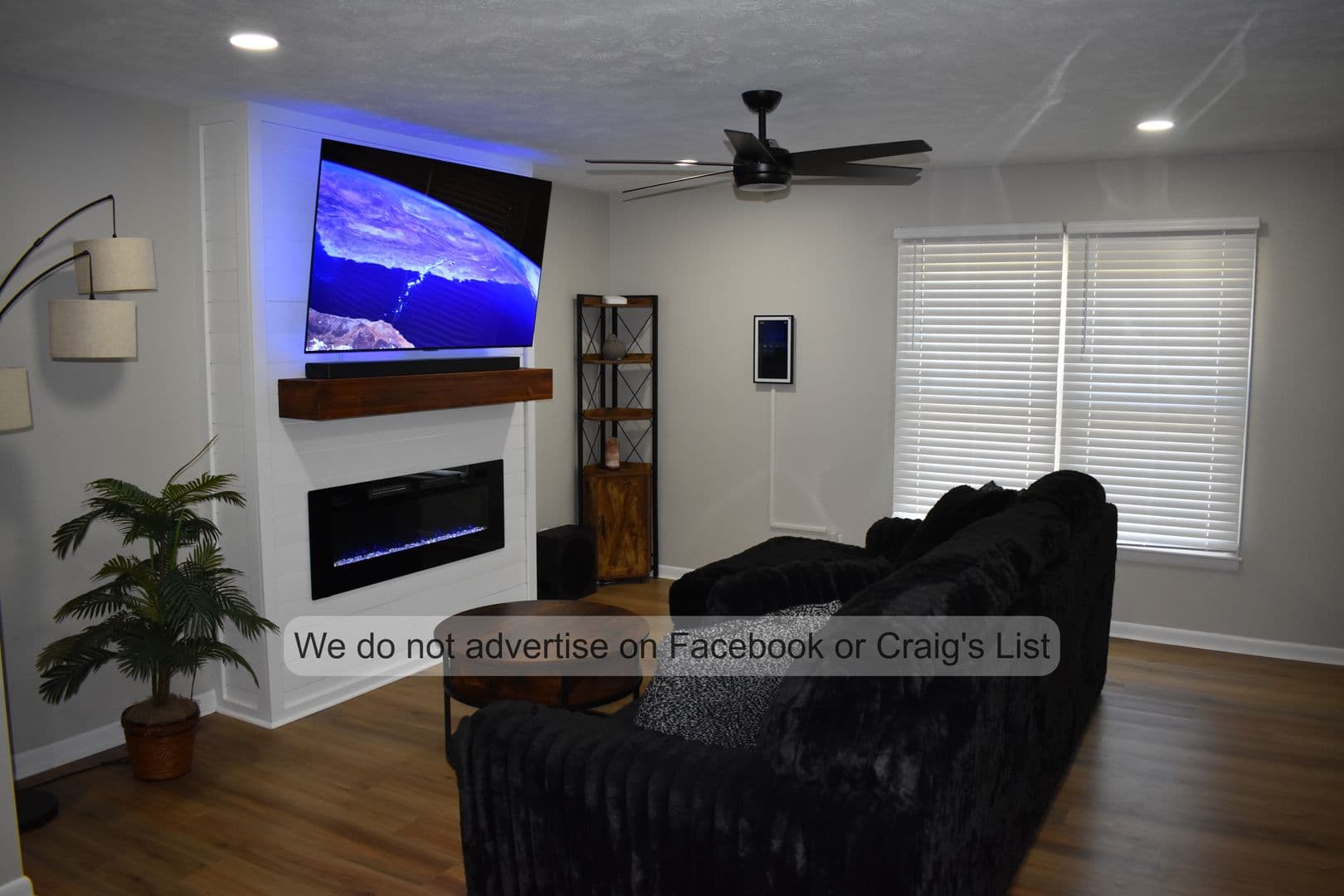 Fayetteville House: 6612 Vaughn Road