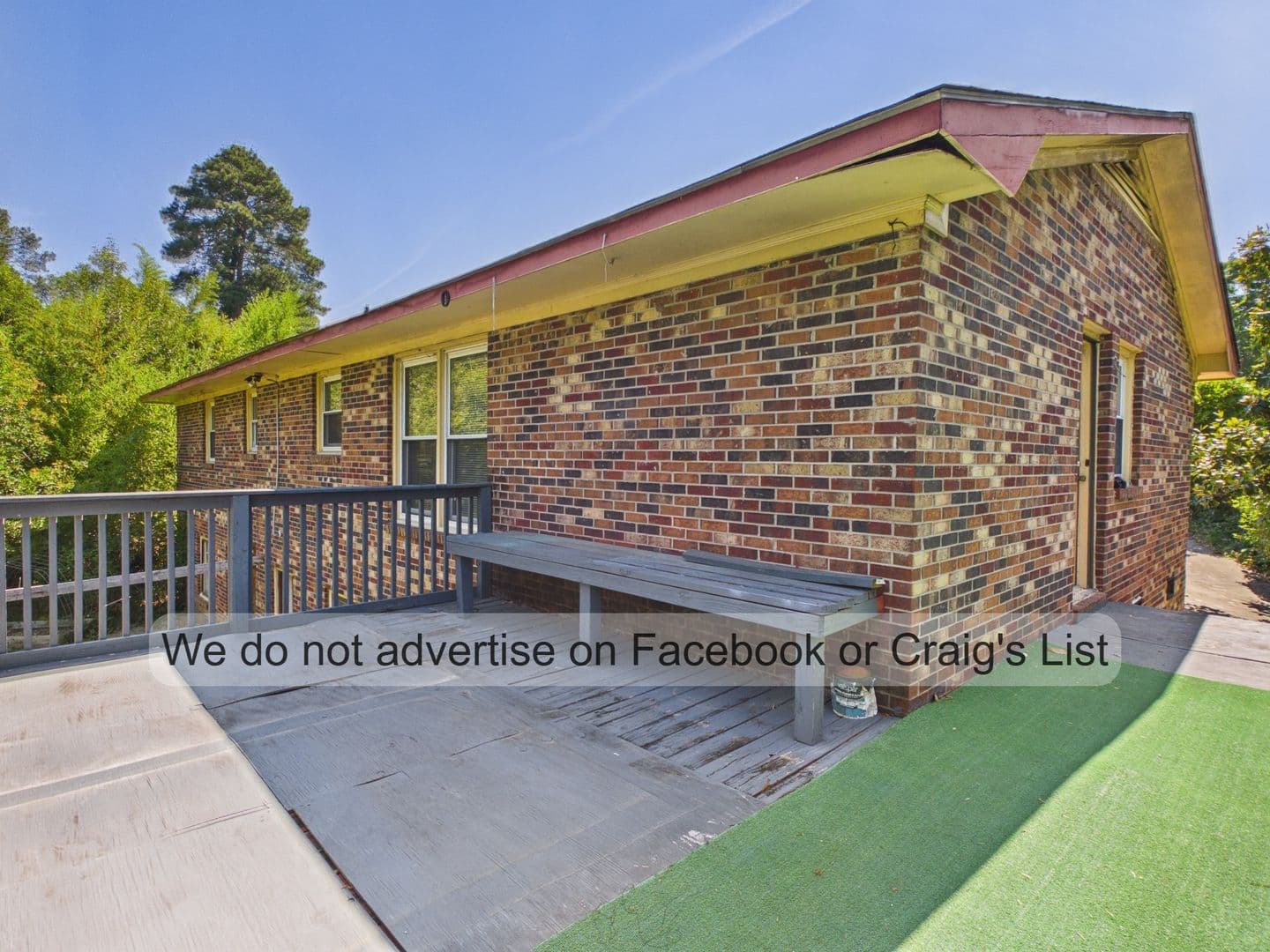 Fayetteville House: 5706 Selkirk Place