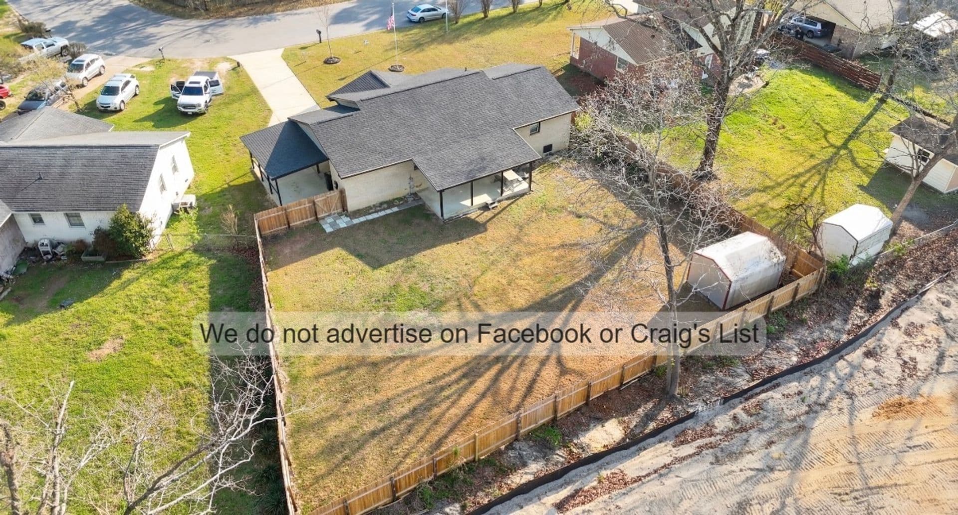 Fayetteville House: 6612 Vaughn Road
