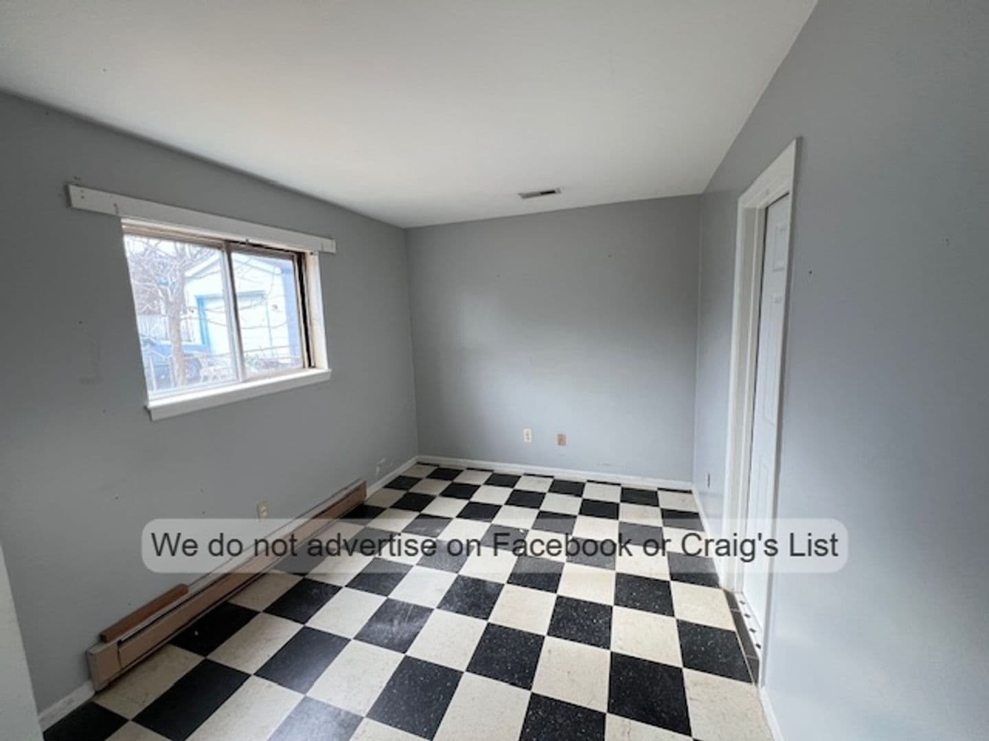 Fayetteville House: 650 Walker Street