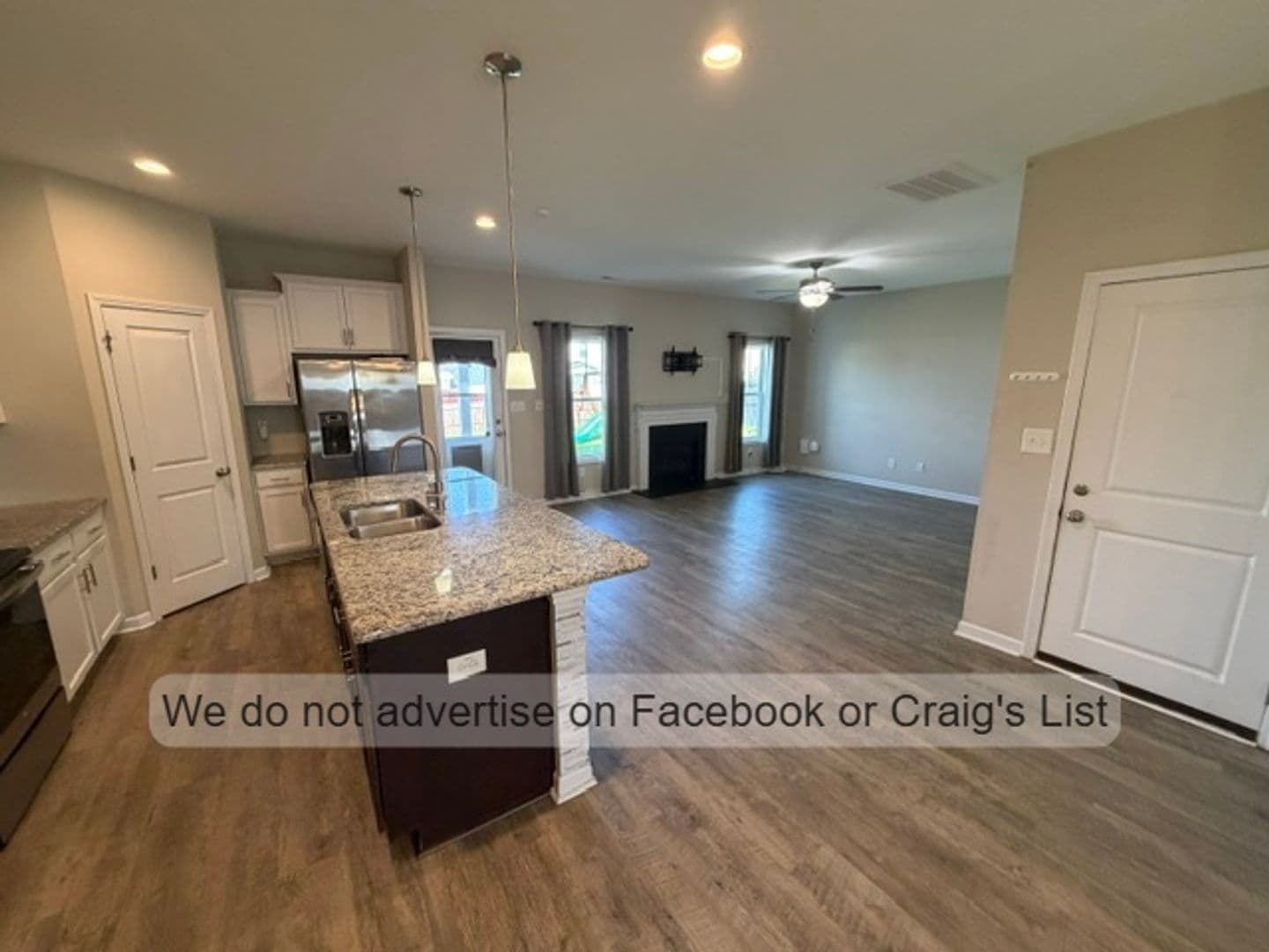 Fayetteville House: 2350 Spinning Wheel Road