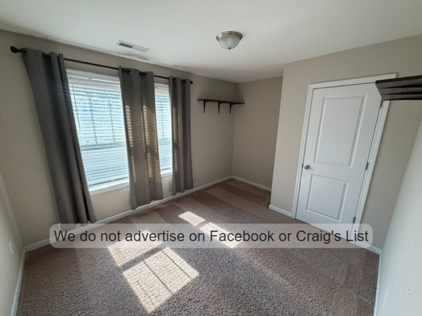 Fayetteville House: 2350 Spinning Wheel Road