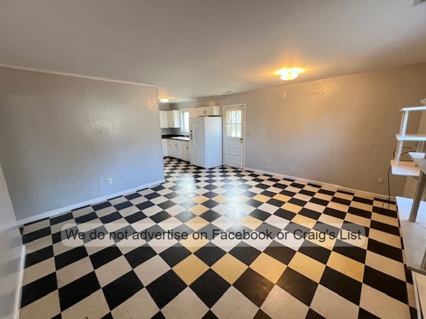 Fayetteville House: 650 Walker Street